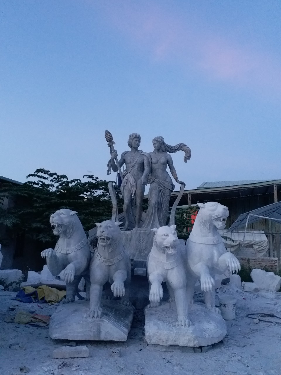 Tượng Nghệ Thuật 02