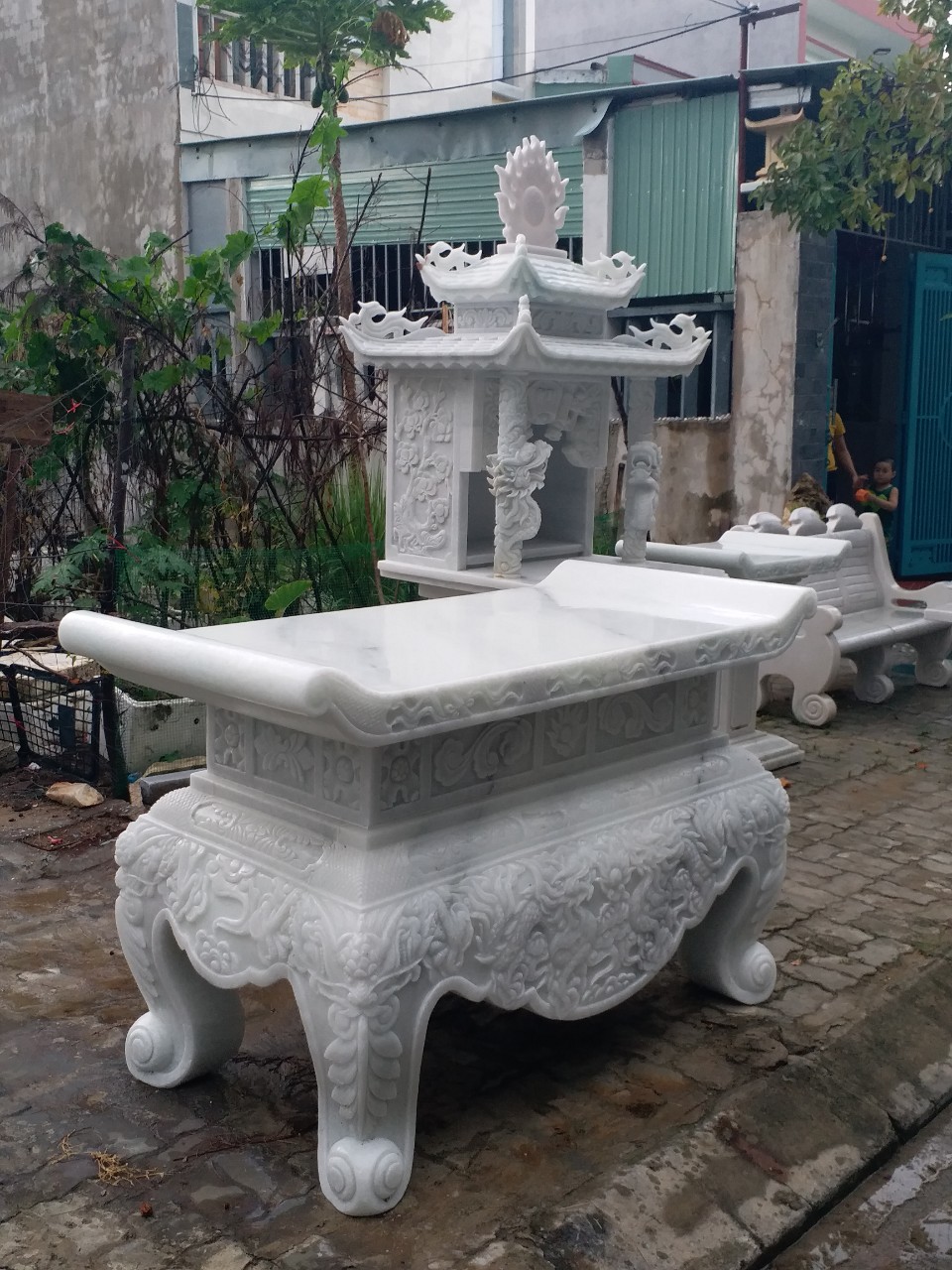 Bàn Thờ Đá