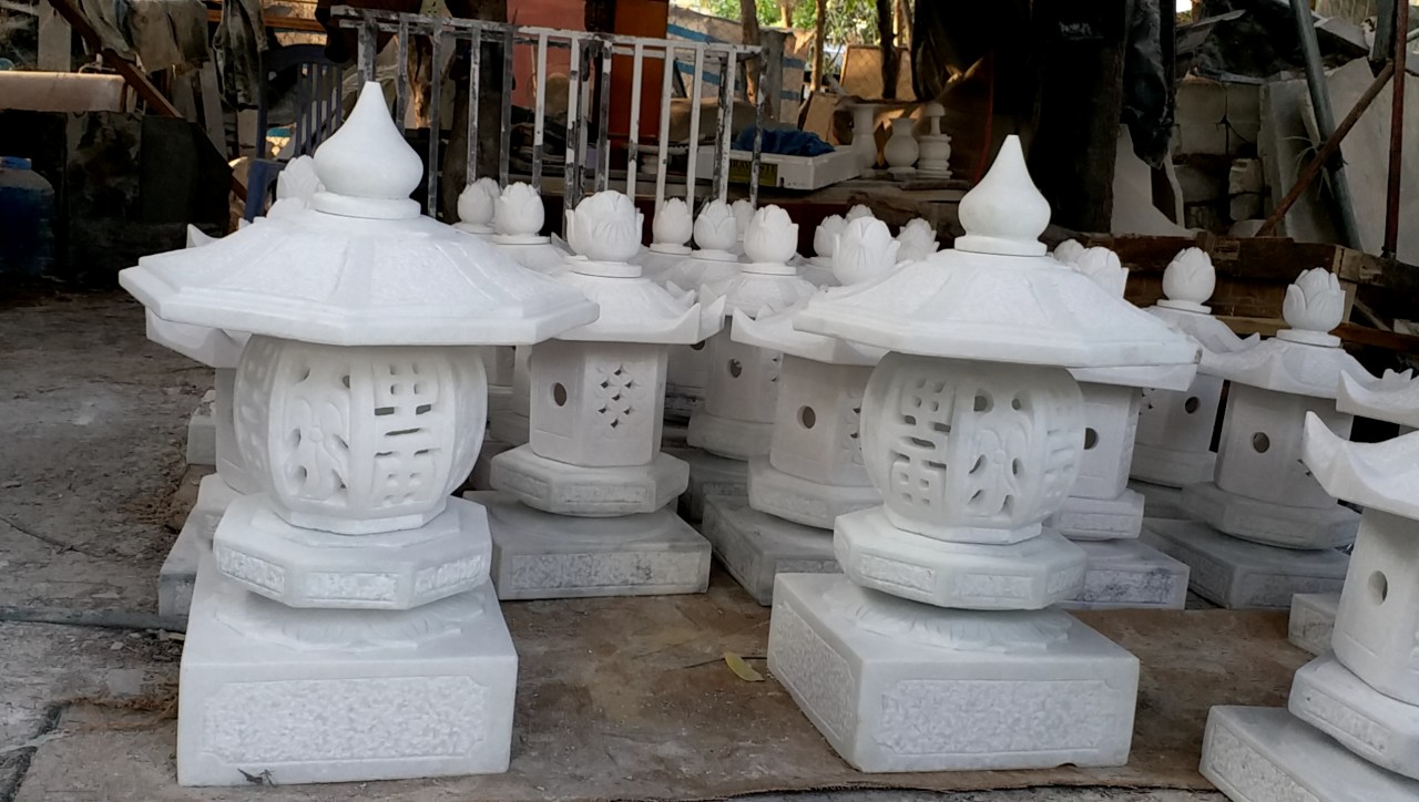 Đế Đèn Đá 02