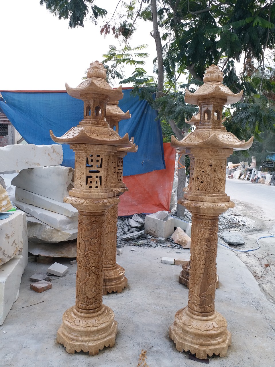 Trụ Đèn Đá 02